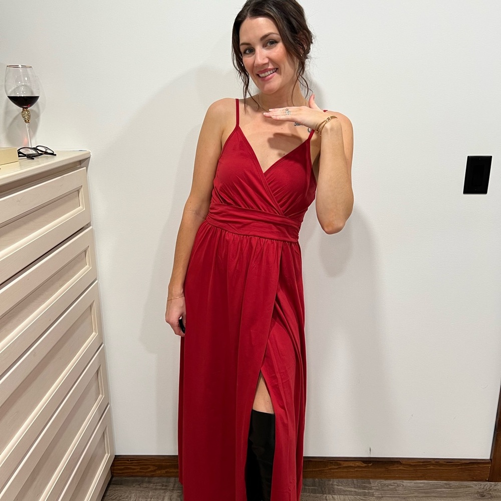 Elegant Red Maxi Dress